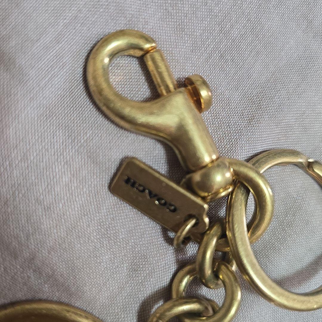 み*い様 COACH チェリー バッグ チャーム ゴールド