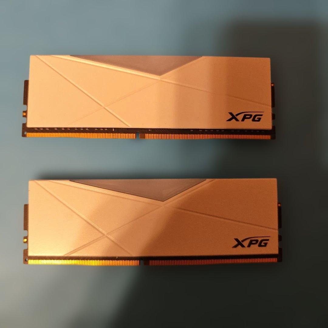 XPG SPECTRIX D50RGB DDR4-3200 8GB×2 ホワイト