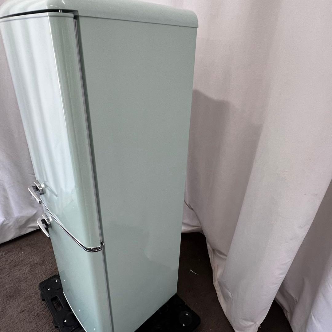 128⭕️冷蔵庫　レトロ　おしゃれ　小型　スリム　可愛い　一人暮らし　設置無料