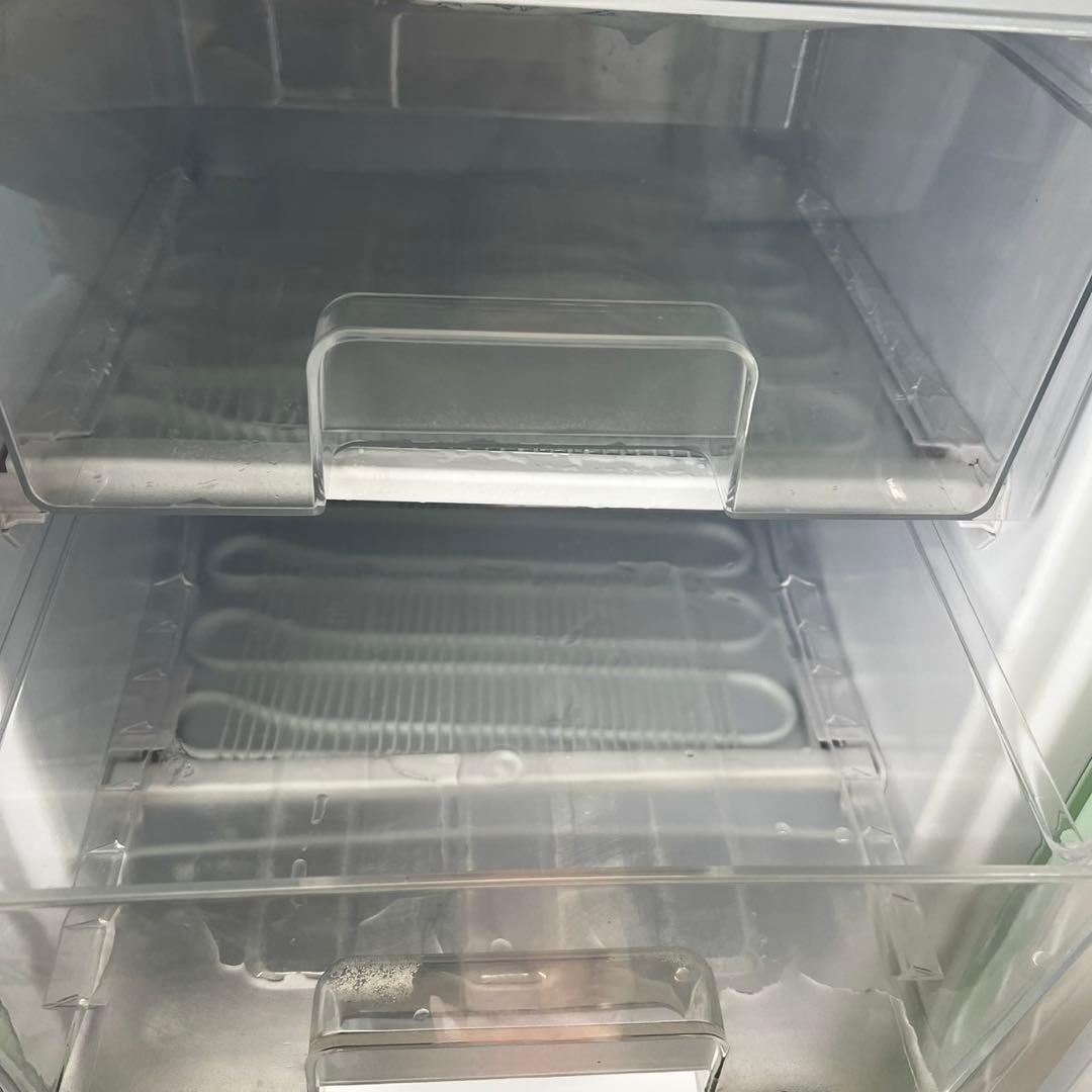 128⭕️冷蔵庫　レトロ　おしゃれ　小型　スリム　可愛い　一人暮らし　設置無料