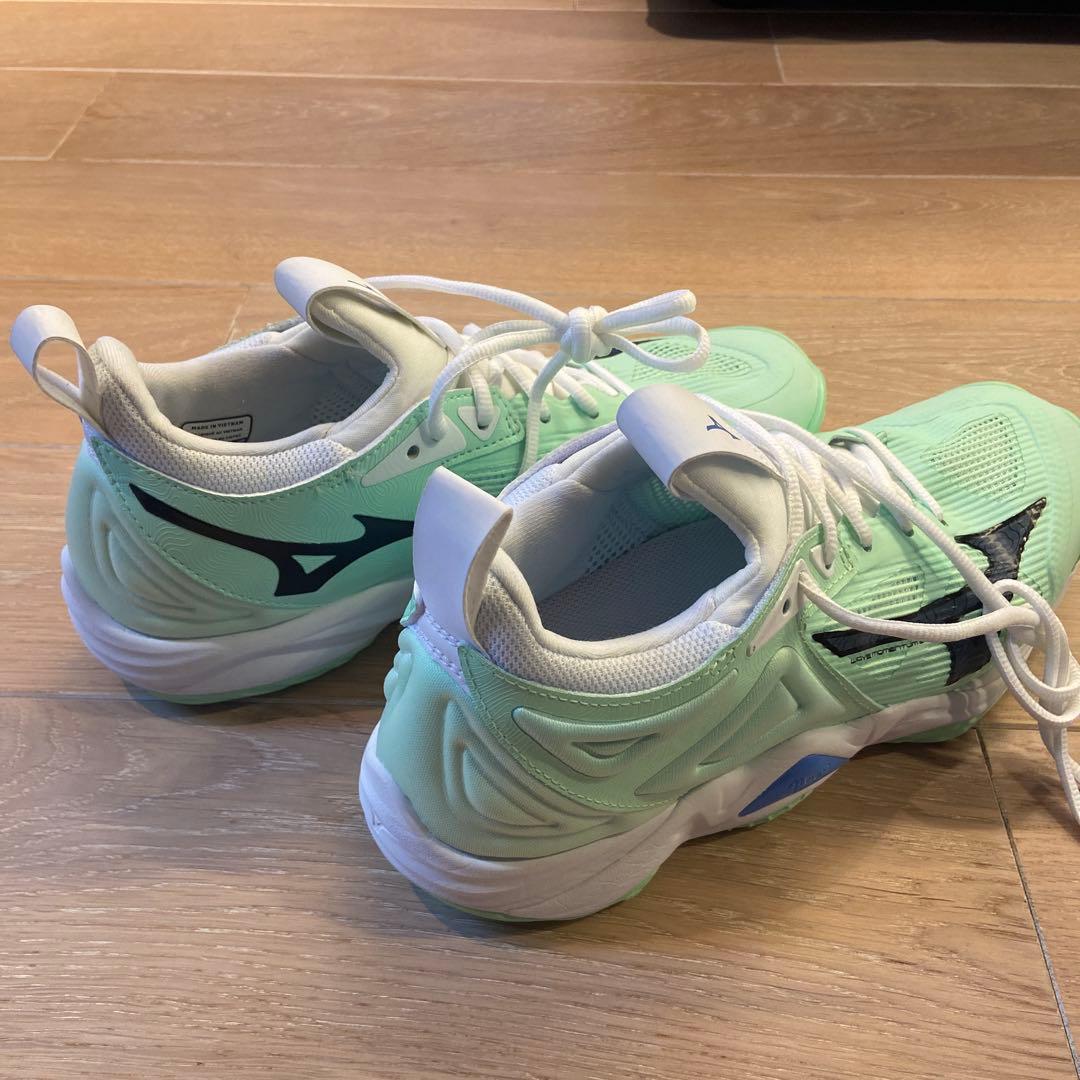 Mizuno バレーボールシューズ ミントグリーン　26センチ　限定品