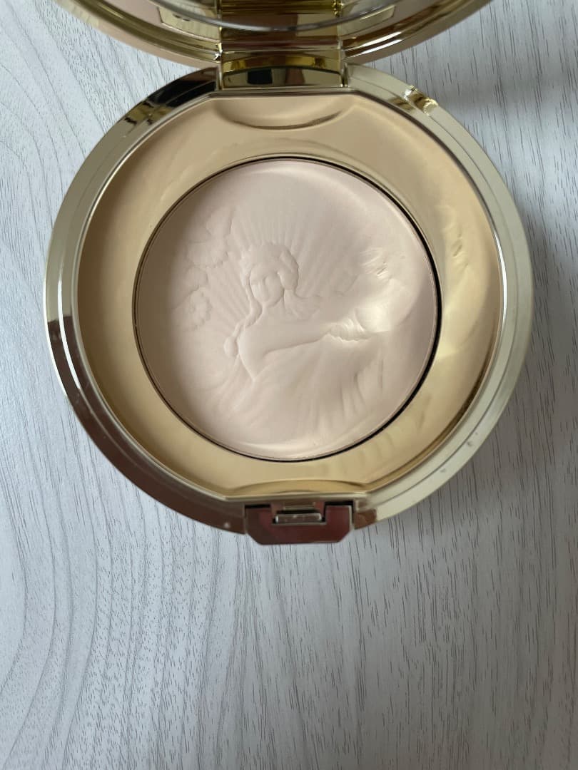 にこにこ２０２６ミラノコレクションＧＲ　フェースアップパウダー