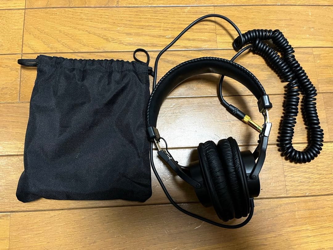 SONY MDR-7506 モニターヘッドホン（使用1〜2回のみ）