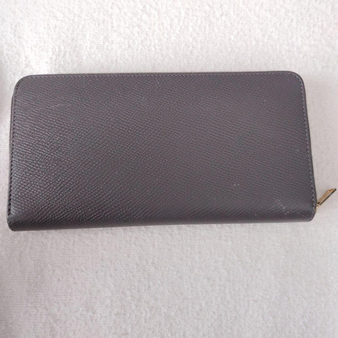 セリーヌ ジップドウォレット グレインカーフレザー ペブル グレージュ 長財布