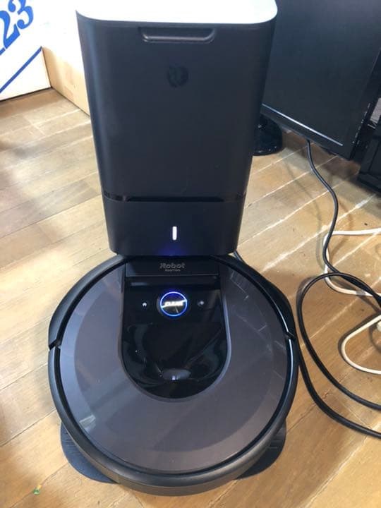 アイロボットRoom i7 RVB-Y2