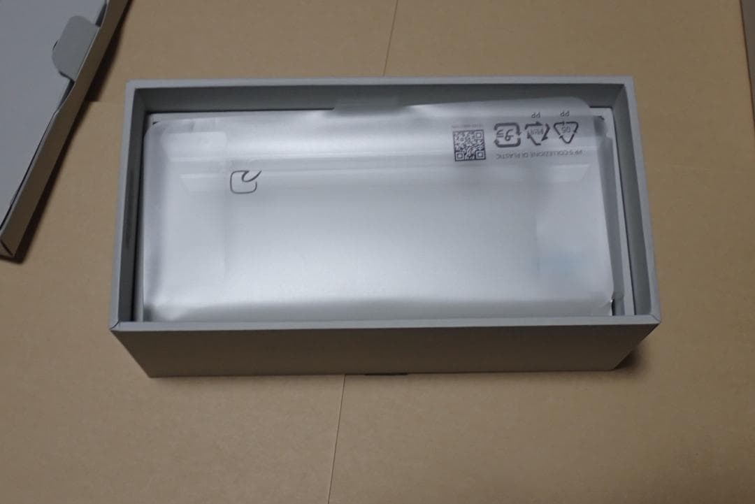 奥*大様 Zenfone10 8GB/256GB エクリプスレッド