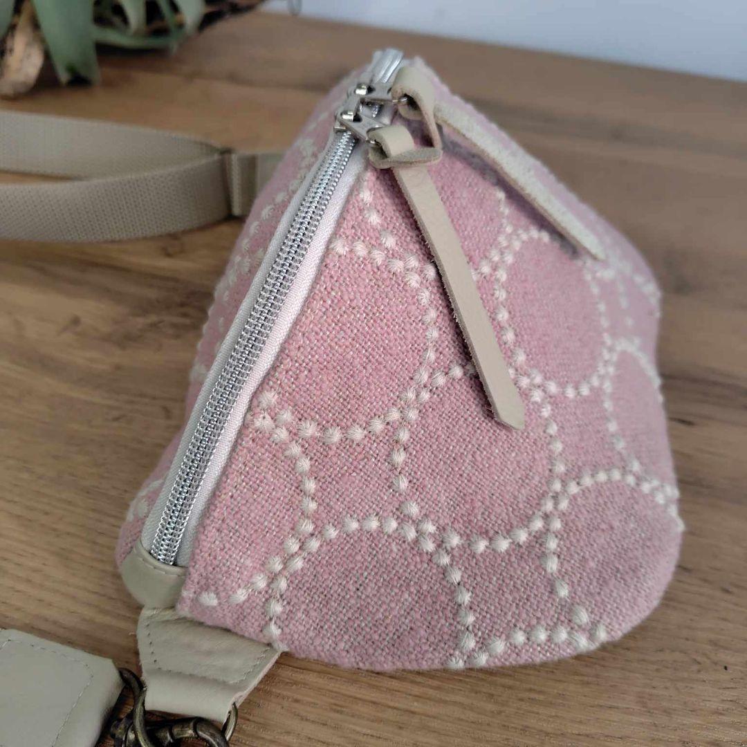 月*陽様 ミナペルホネン/tambourine タンバリンピンク/ボディーバッグ