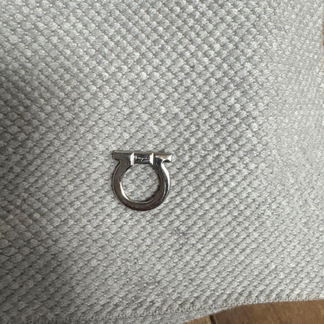 Salvatore Ferragamo ライトグレー ファーコート