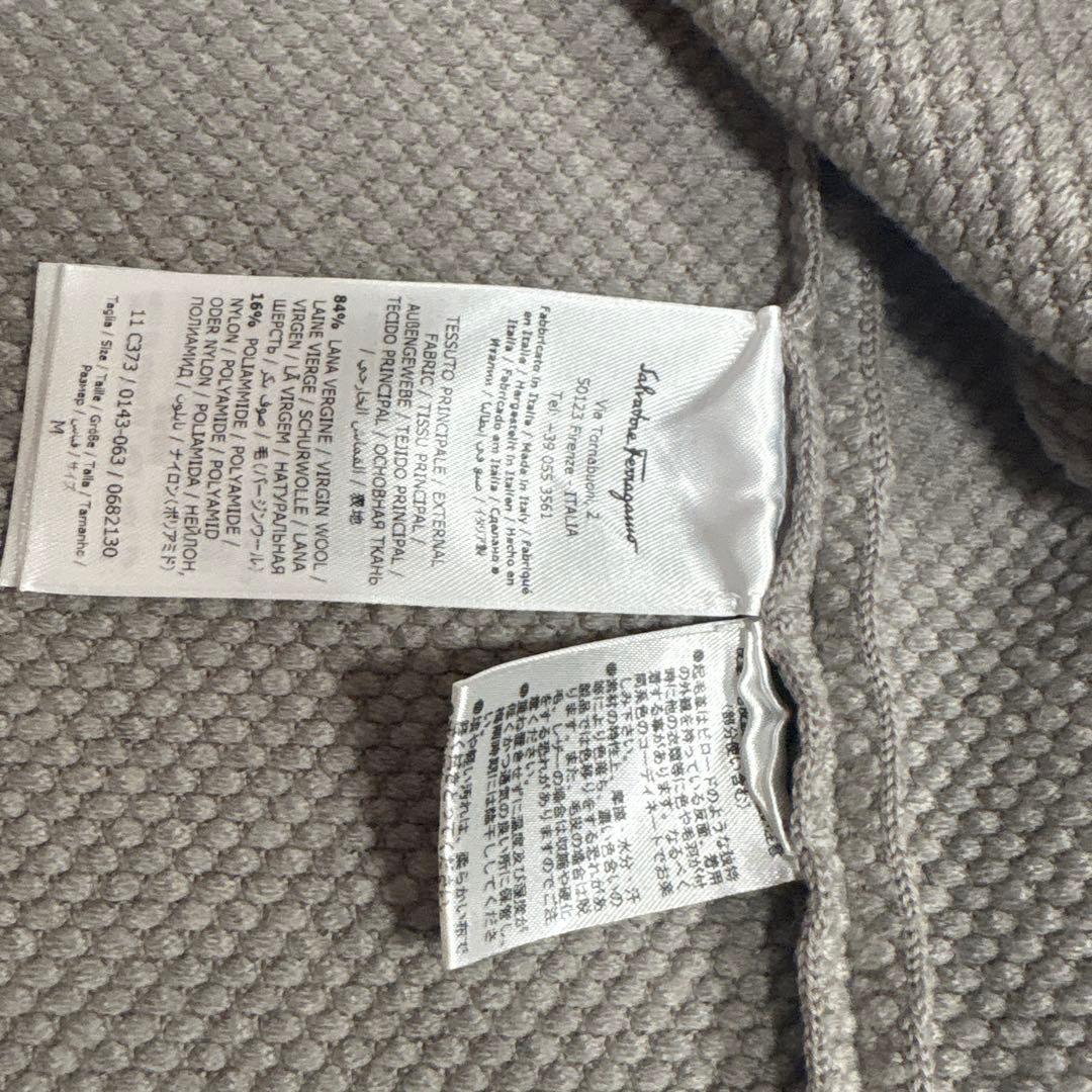 Salvatore Ferragamo ライトグレー ファーコート