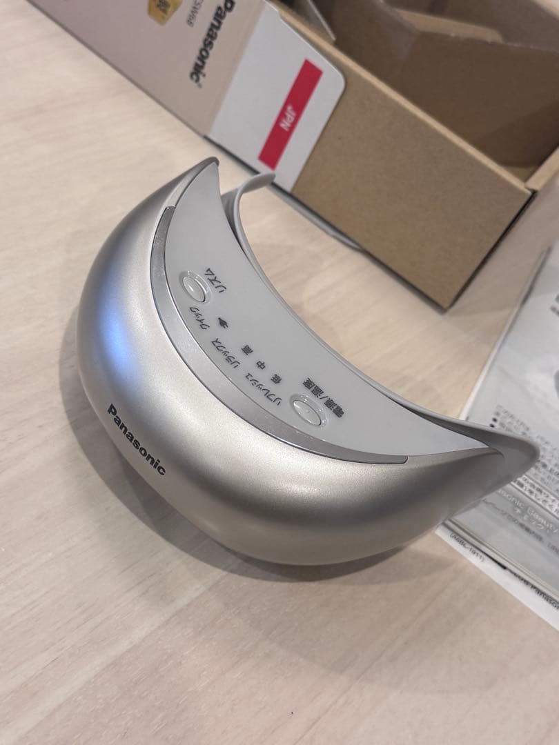 パナソニック　目もとエステ　ゴールド調 EH-CSW68-N