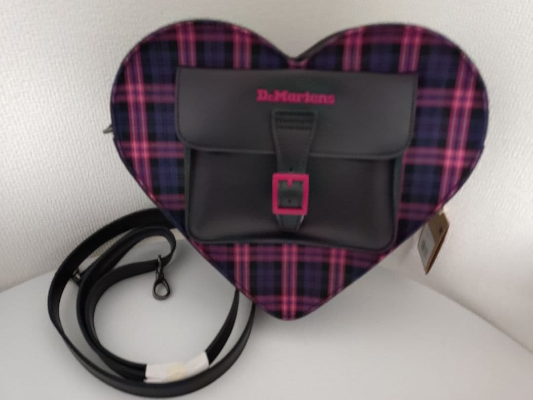 Dr. Martens ハートバッグ (BLACK+PINK MULTI)