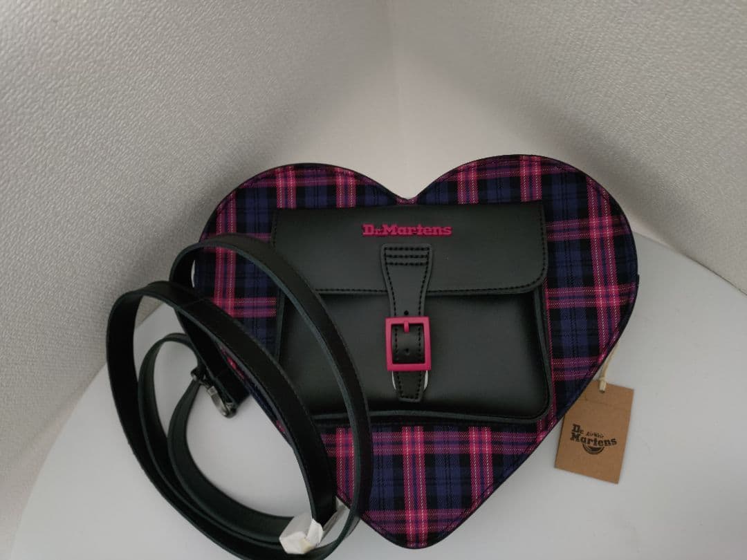 Dr. Martens ハートバッグ (BLACK+PINK MULTI)