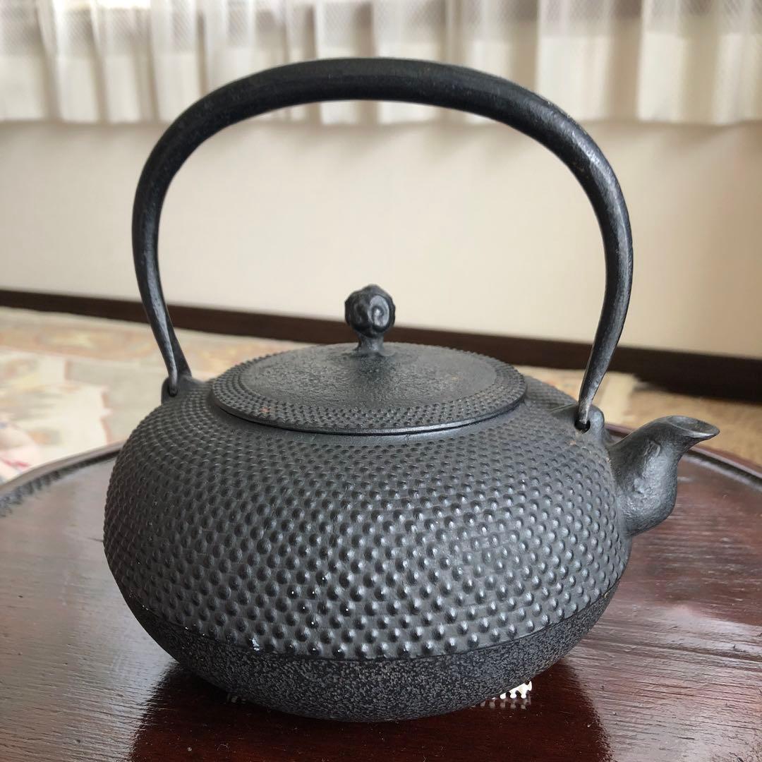 南部鉄瓶　「孝信」　霰紋　容量1.1ℓ 未使用保管品