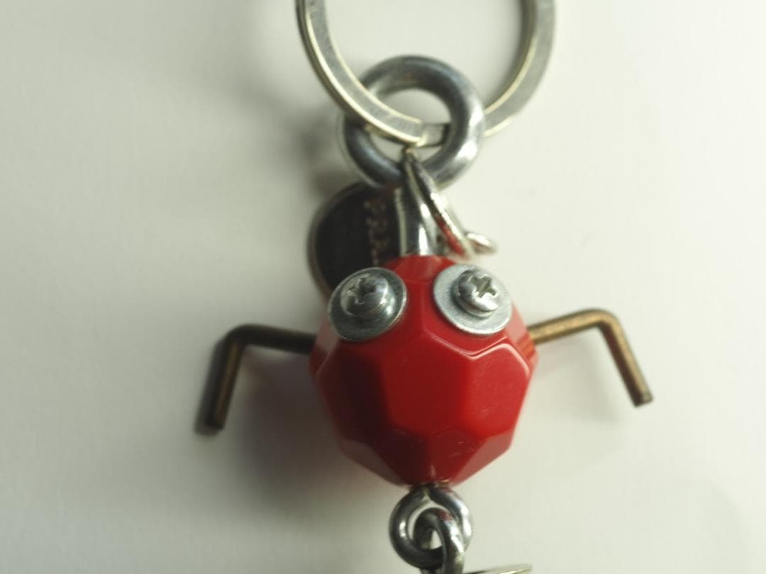 ◆P036 PRADA　プラダ　可愛いロボットチャーム　箱