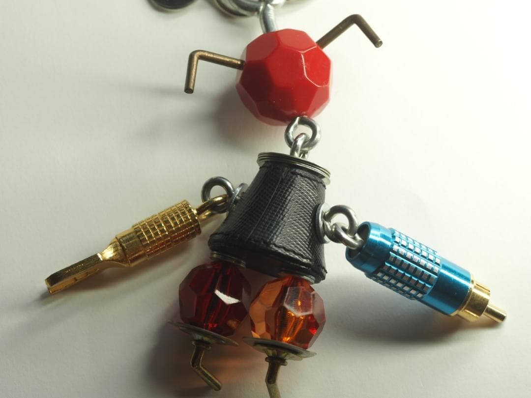 ◆P036 PRADA　プラダ　可愛いロボットチャーム　箱