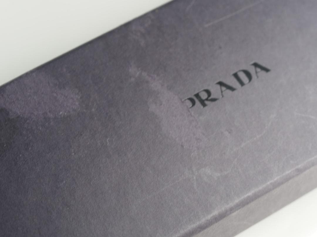 ◆P036 PRADA　プラダ　可愛いロボットチャーム　箱