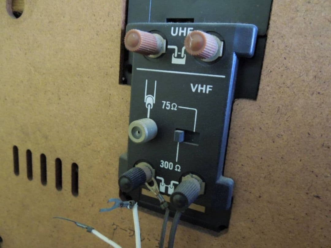 サザエさん家のモデルになったブラウン管テレビ　引き取り品