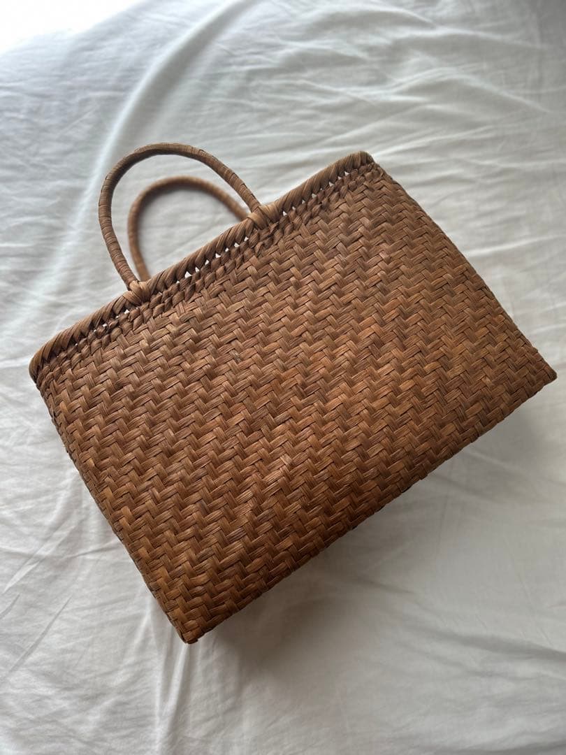 山葡萄　ブラウン かごバッグ 天然素材 編み込みデザイン