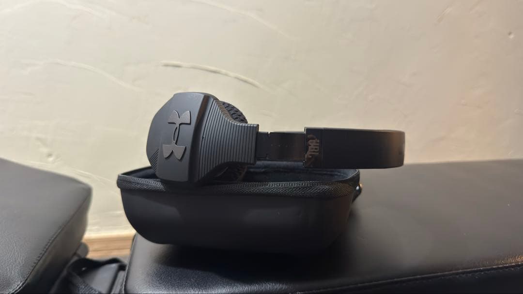 アンダーアーマーヘッドホン　JBL