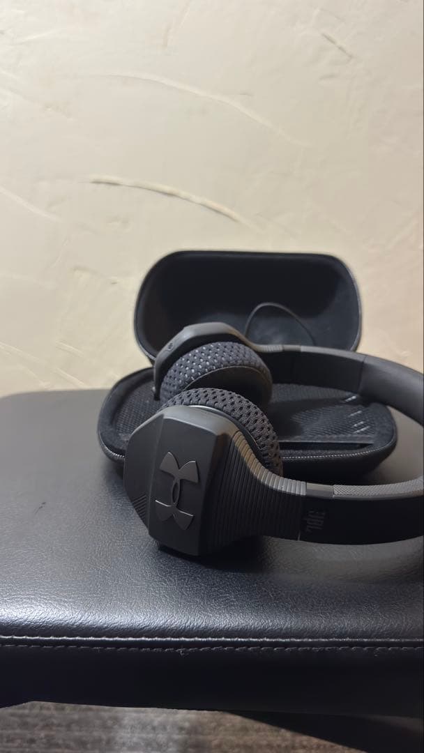 アンダーアーマーヘッドホン　JBL