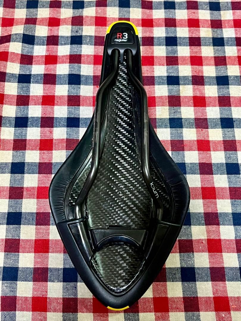 b*n様 fi'zi:k／フィジーク⭐️ ARIONE R3⭐️kiumレール