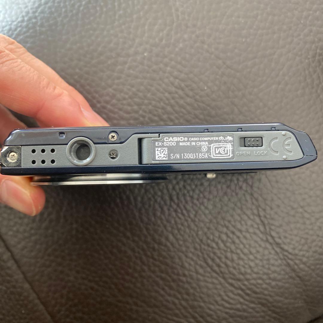 デジタルカメラ CASIO EXILIM EX-S200