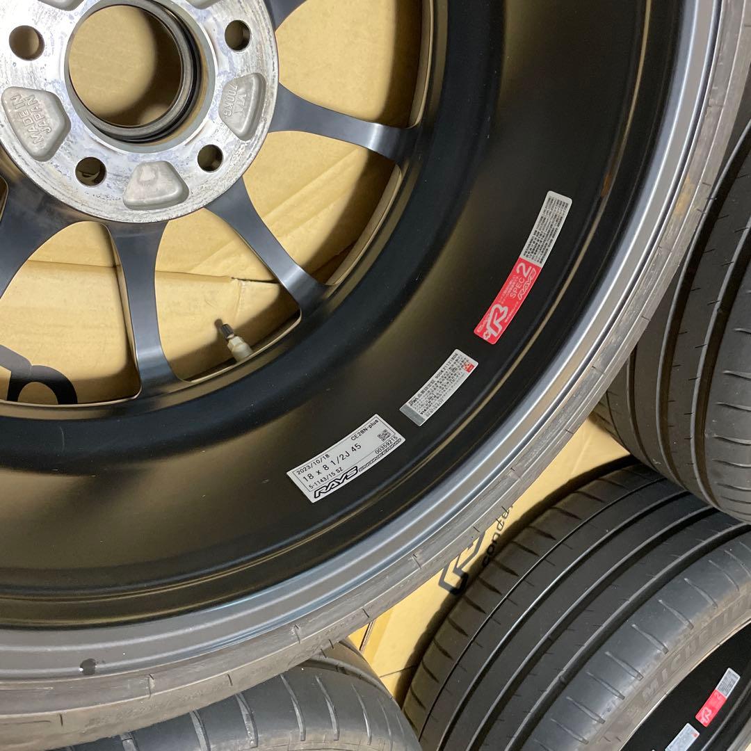 VOLK RACING CE28N plus 18インチ タイヤセット