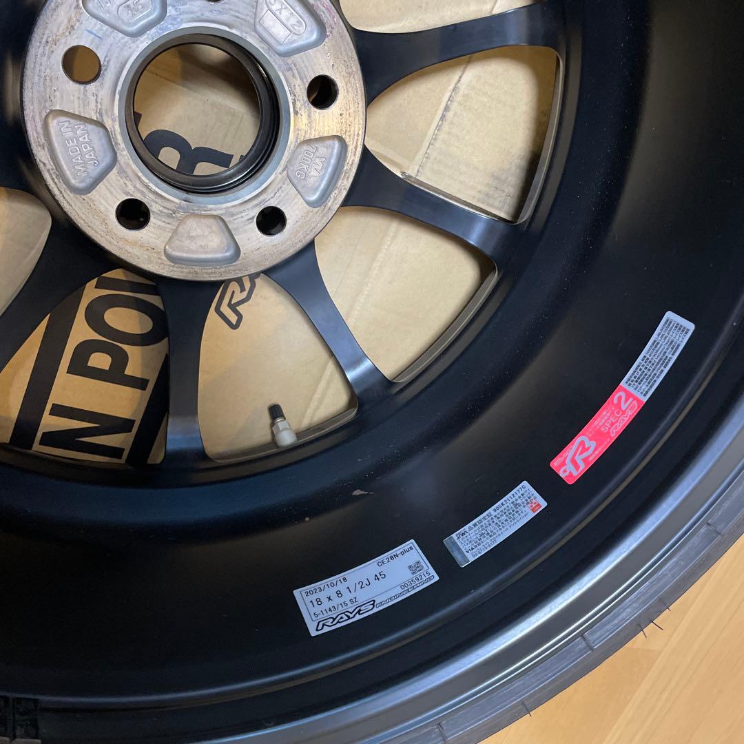 VOLK RACING CE28N plus 18インチ タイヤセット