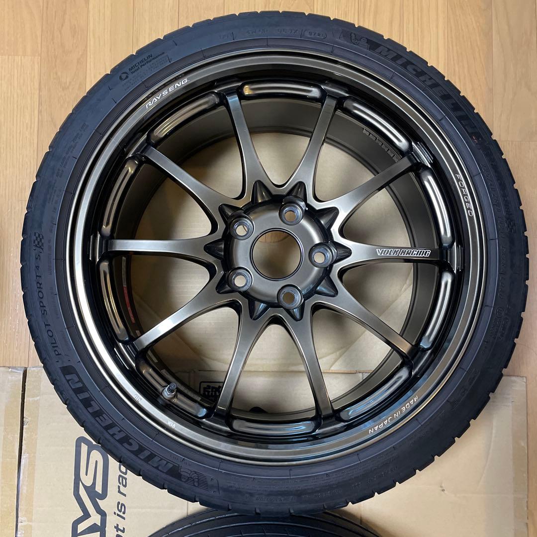VOLK RACING CE28N plus 18インチ タイヤセット