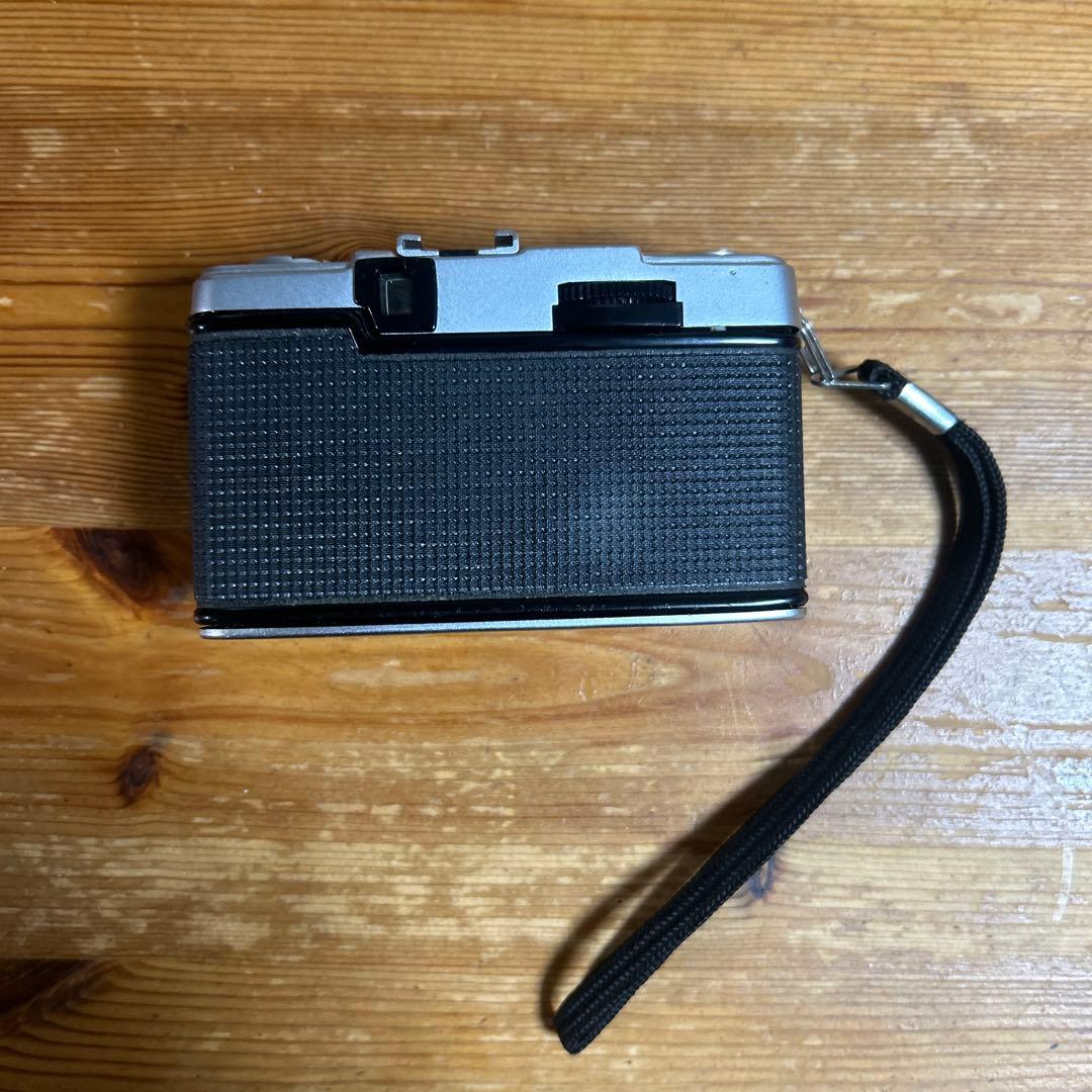 オリンパス　ペンEE-3