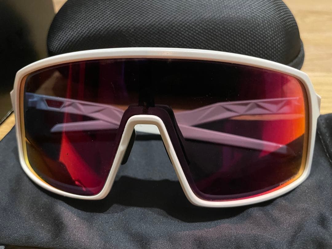 小物 Oakley SUTRO PRIZM ROAD Matte White