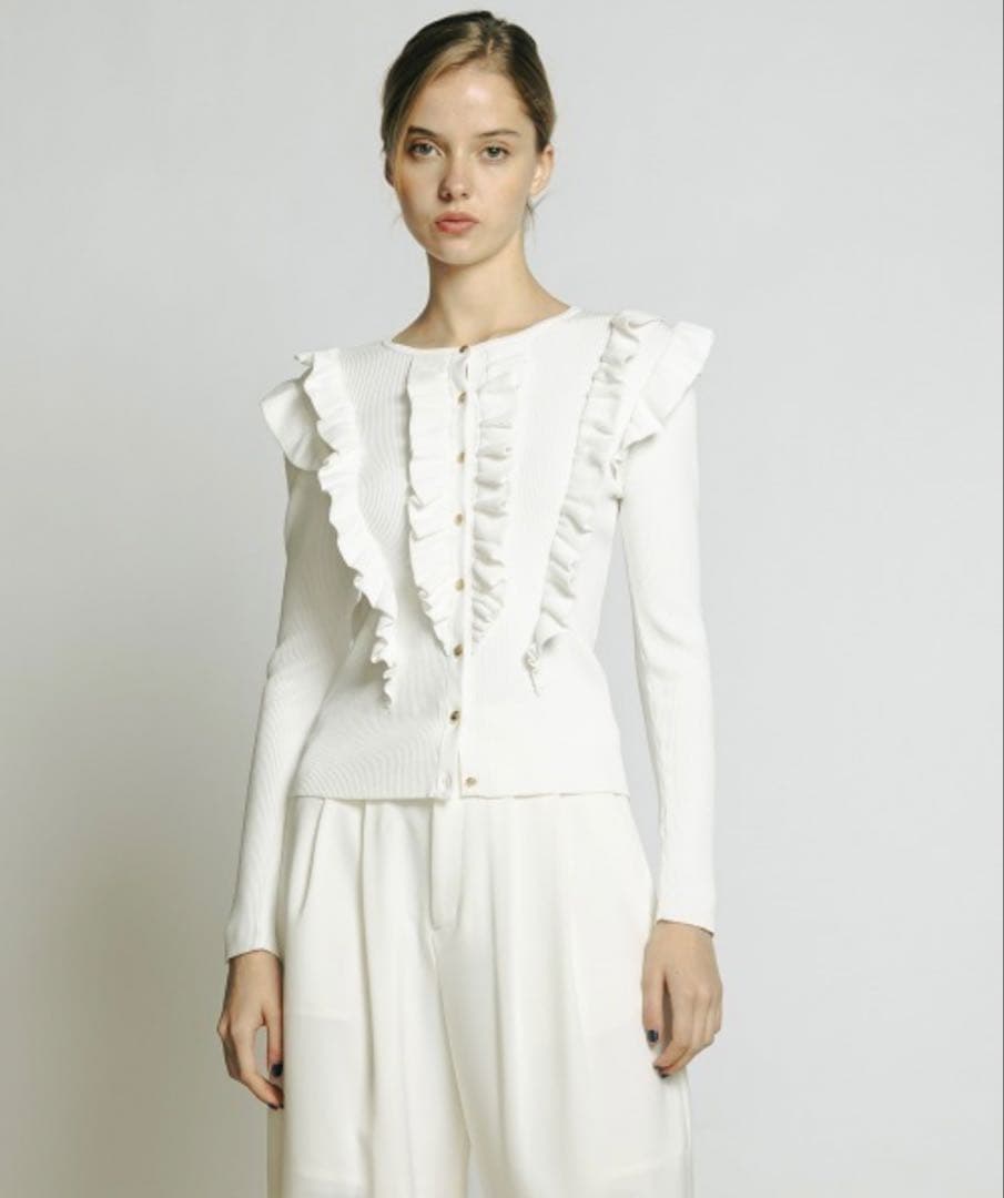 Sov.　ソブ　2024AW　フリルニットカーディガン　金ボタン　ホワイト