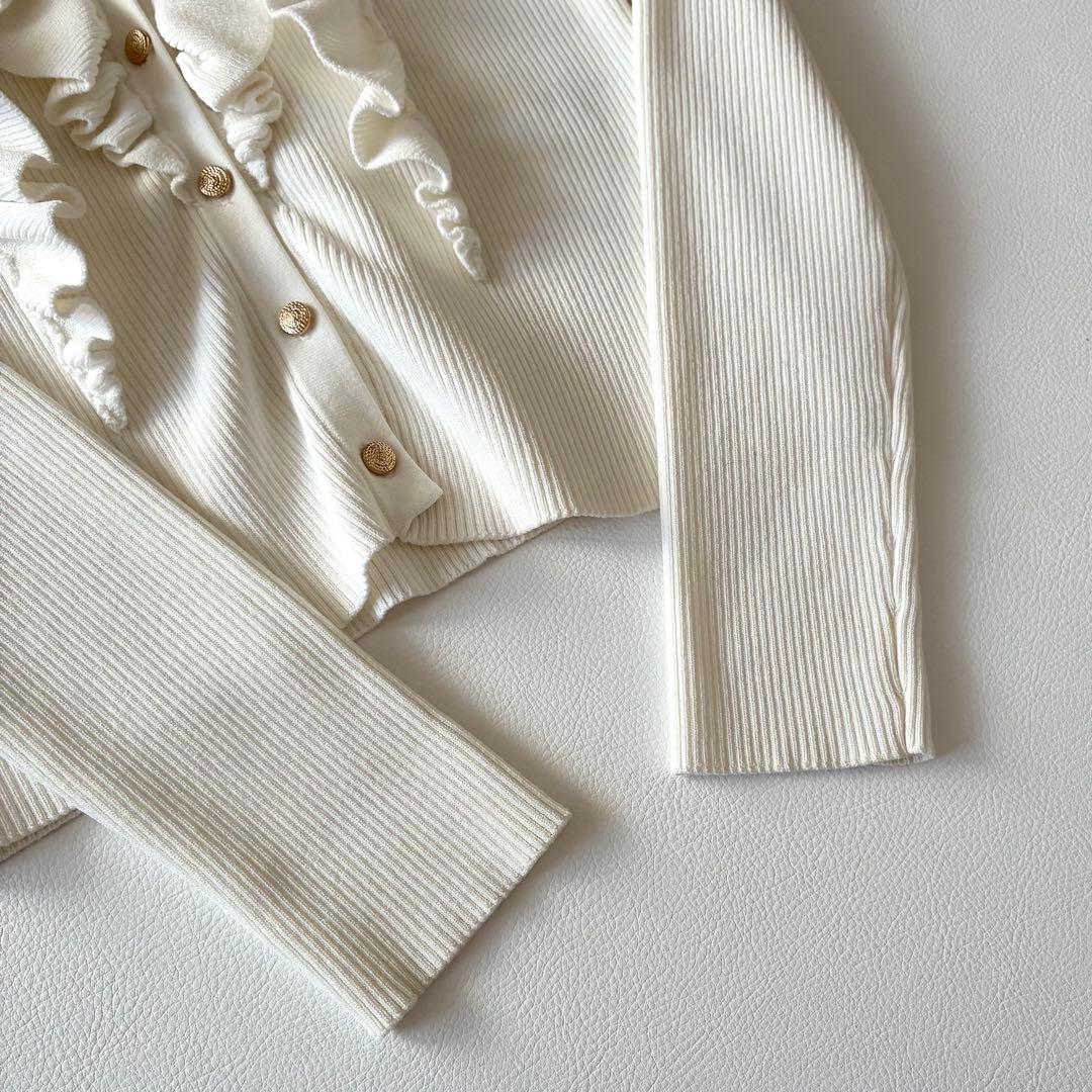 Sov.　ソブ　2024AW　フリルニットカーディガン　金ボタン　ホワイト