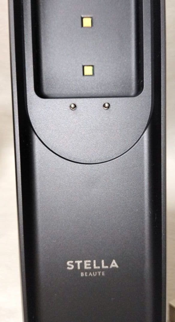 ステラボーテ　レーザー&EMSリフトブラシ PRO