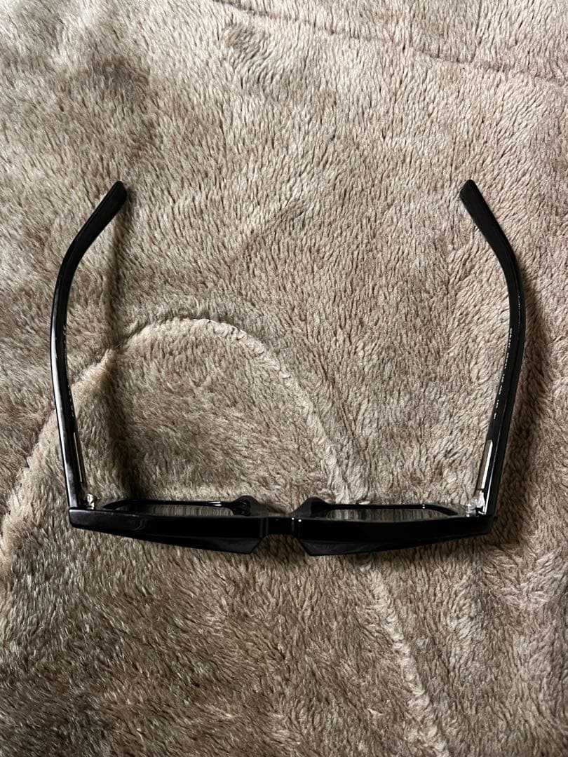 PRADA ブラック スクエア サングラス