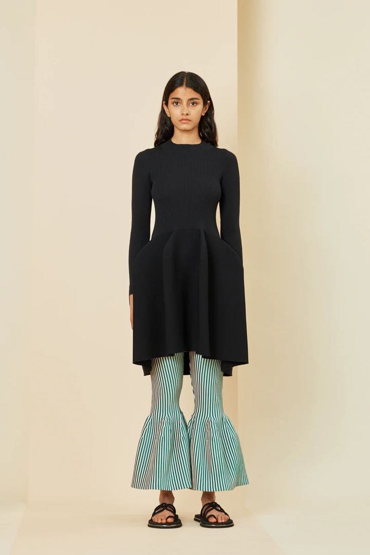 洋服とコスメコンビ CFCL HYPHATIGHT BELLBOTTOM