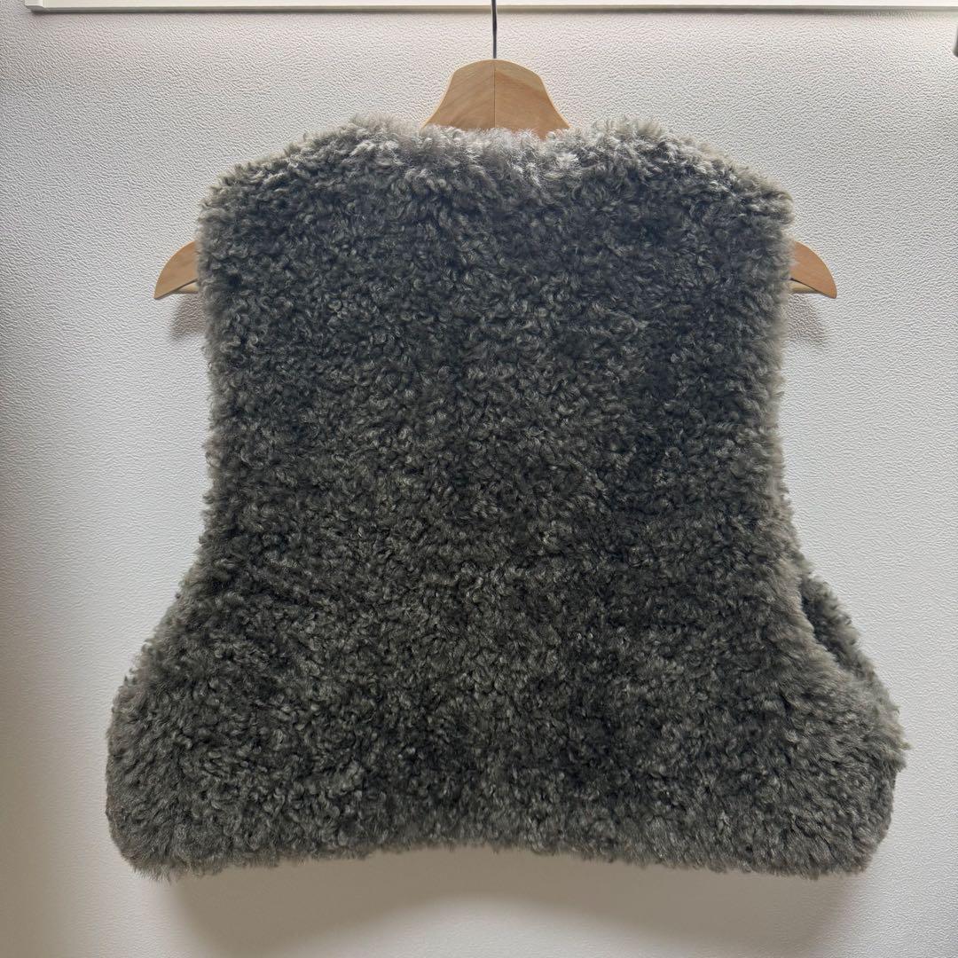 【新品タグ付】HYKE FAUX SHEARLING VEST ボアベスト