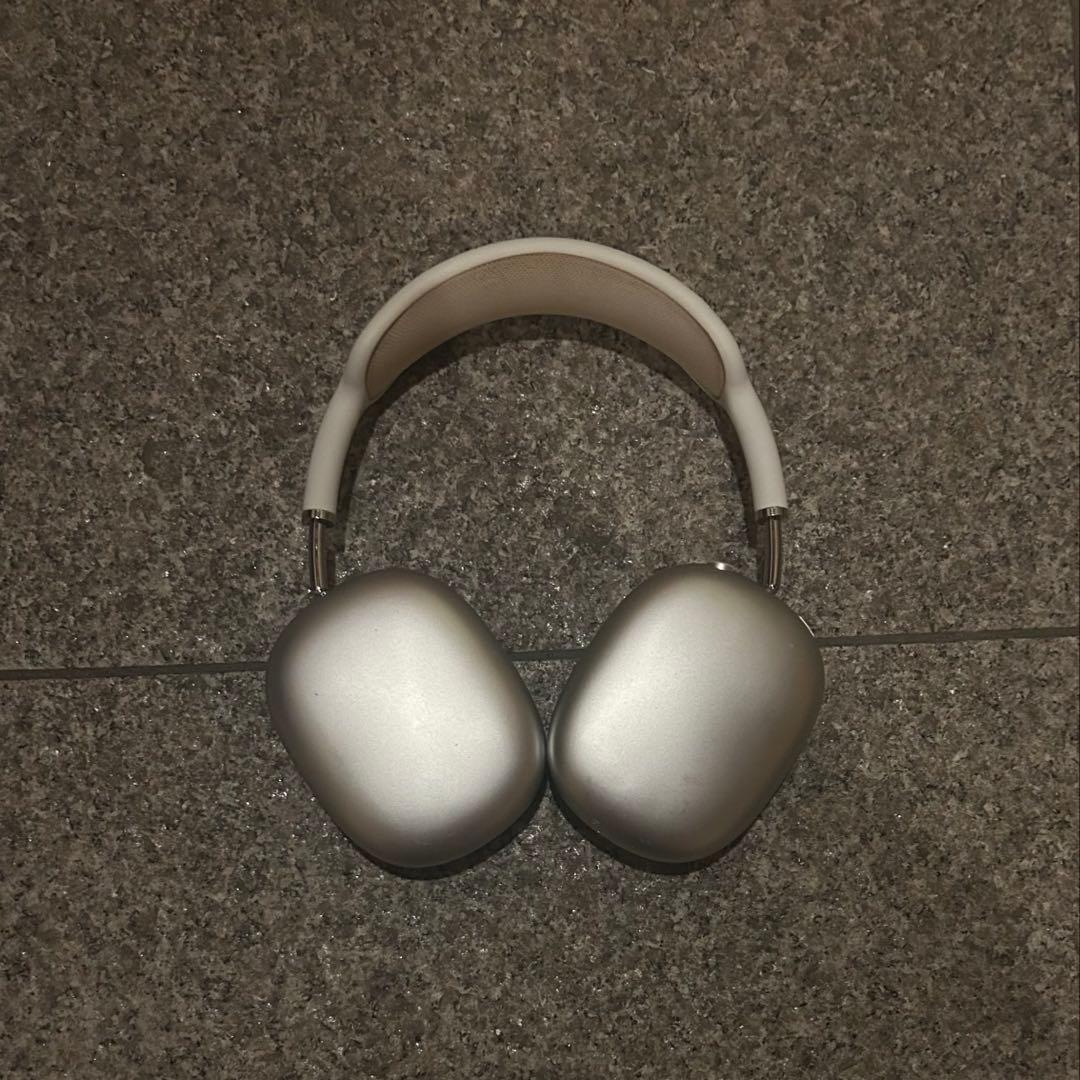 Airpods Max シルバー　正規品　売り切りたいです