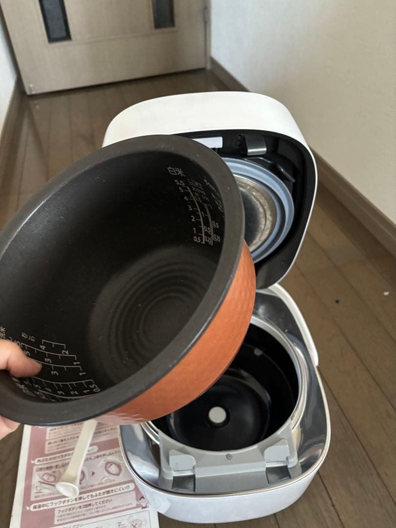 TOSHIBA RC-10VJ 炊飯器 ホワイト