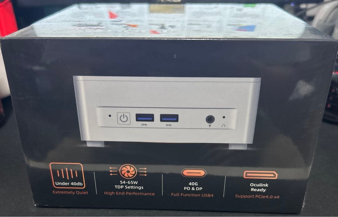 MINISFORUM UM760 Plus ミニpc