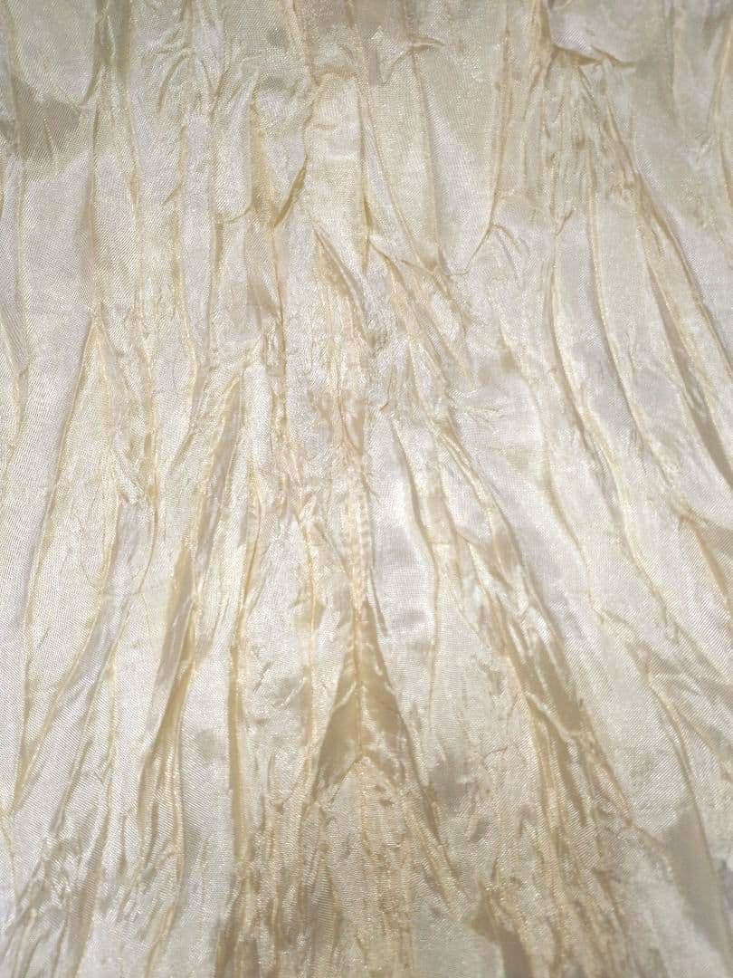 プリーツプリーズ　カットソー 長袖　クリーム