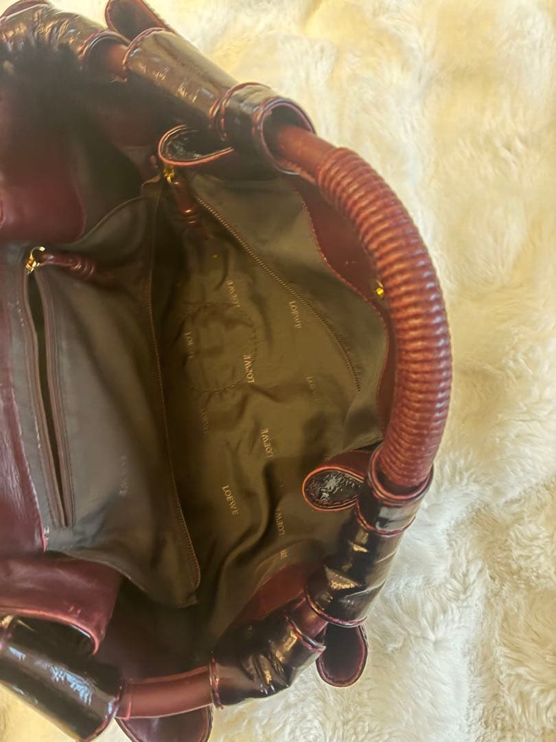 ロエベ LOEWE ナッパアイレ ハンドバッグ エナメルレザー ボルドー