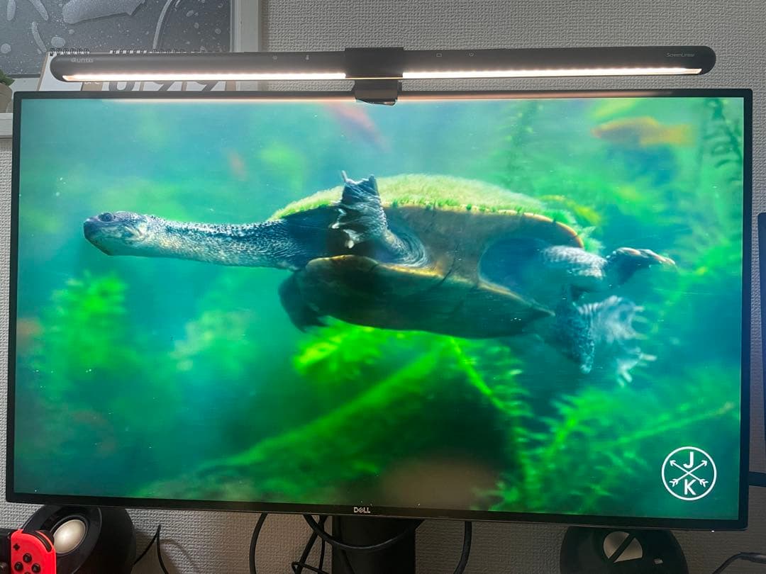 DELL U2720QM 27インチ 4K UHD モニター 本体