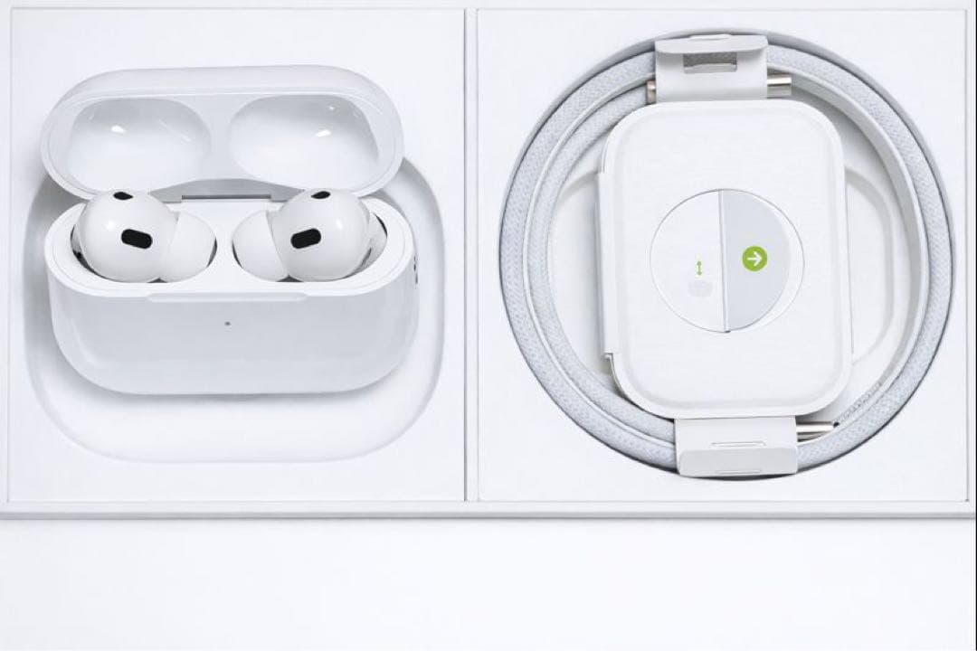 AirPods Pro 第２世代 MagSafe充電ケースケーブル付き