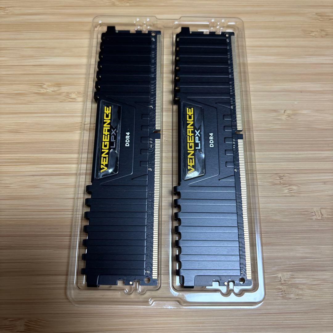 CORSAIR DDR4-2666MHz メモリ VENGEANCE 8GB×2