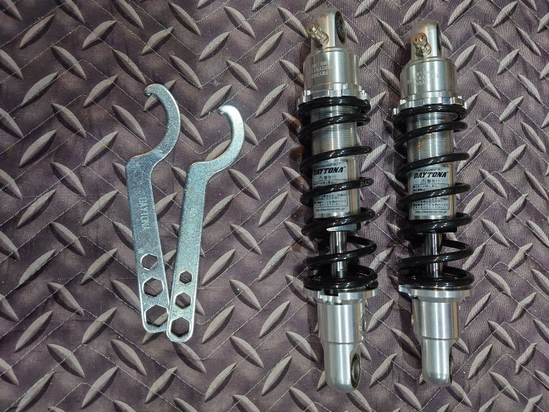 DAYTONA 240リアサスペンション