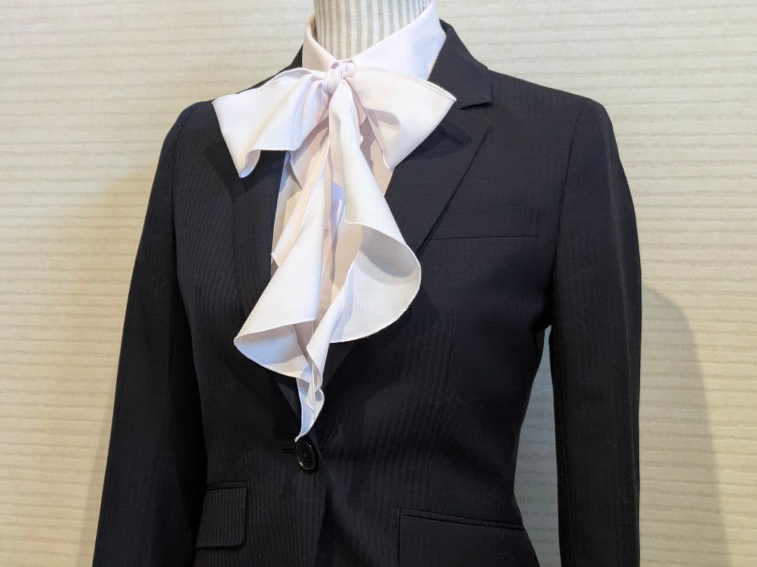 オ*人様 n-line Precious スーツ セットアップ ネイビー ボウタ