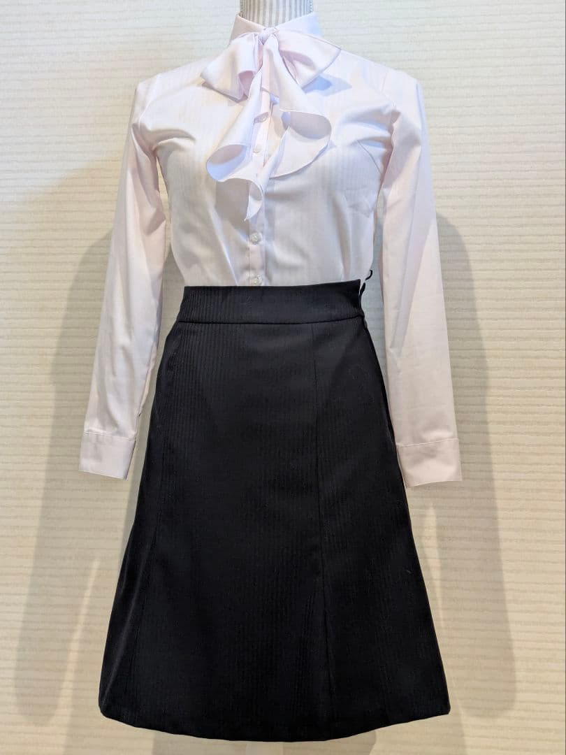 オ*人様 n-line Precious スーツ セットアップ ネイビー ボウタ