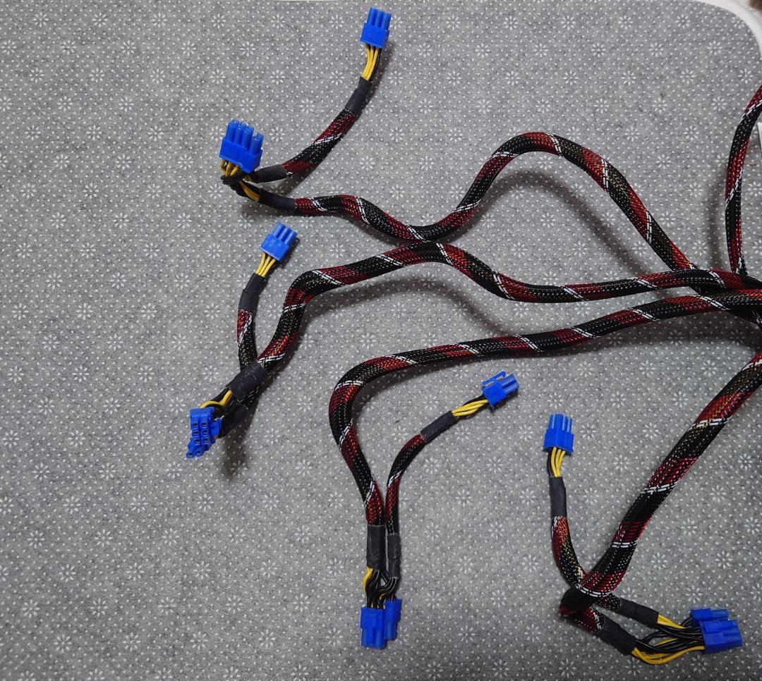 Huntkey X7-1200 1200W ATX 電源ユニット