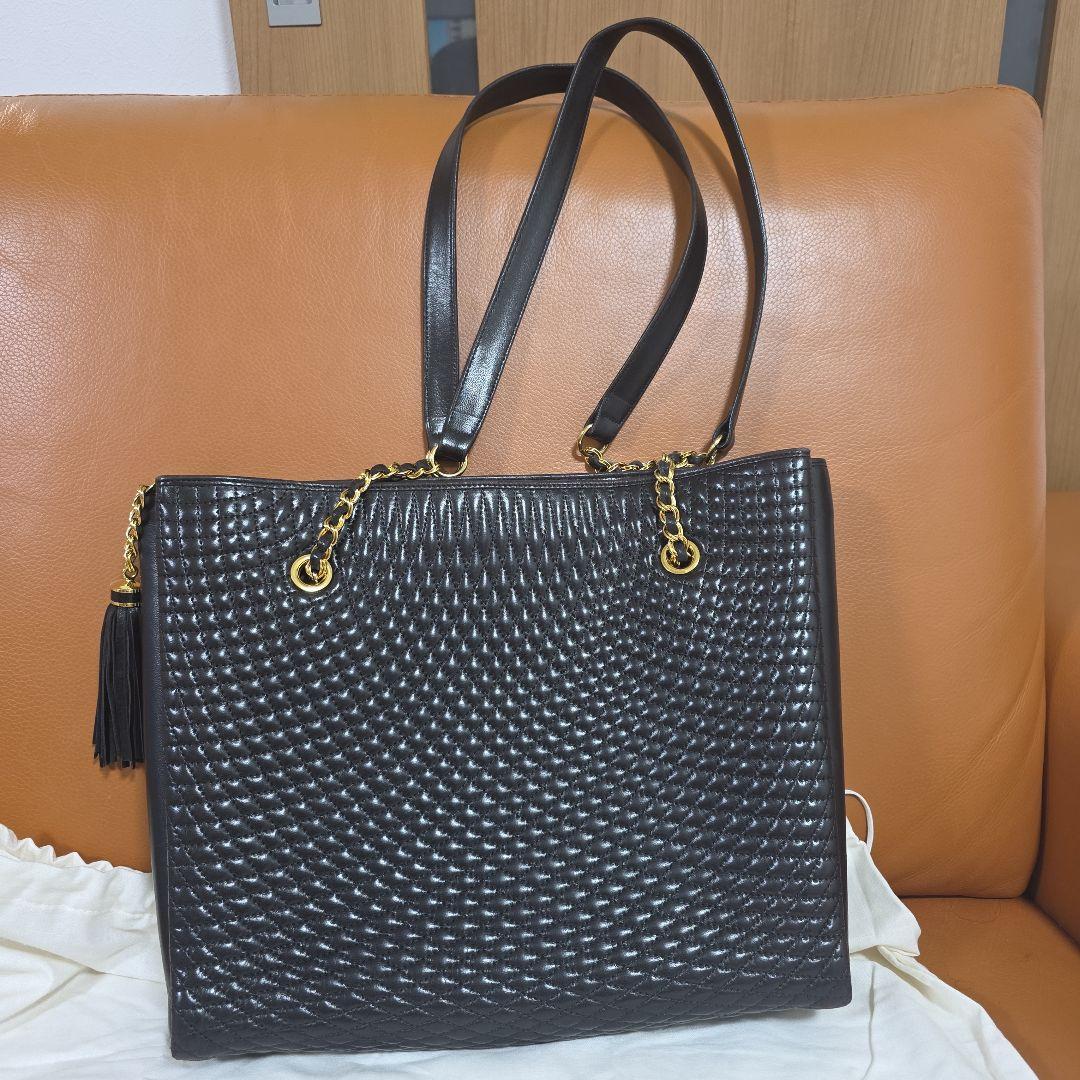 【極美品】BALLYショルダーバッグ　キルティング　トート